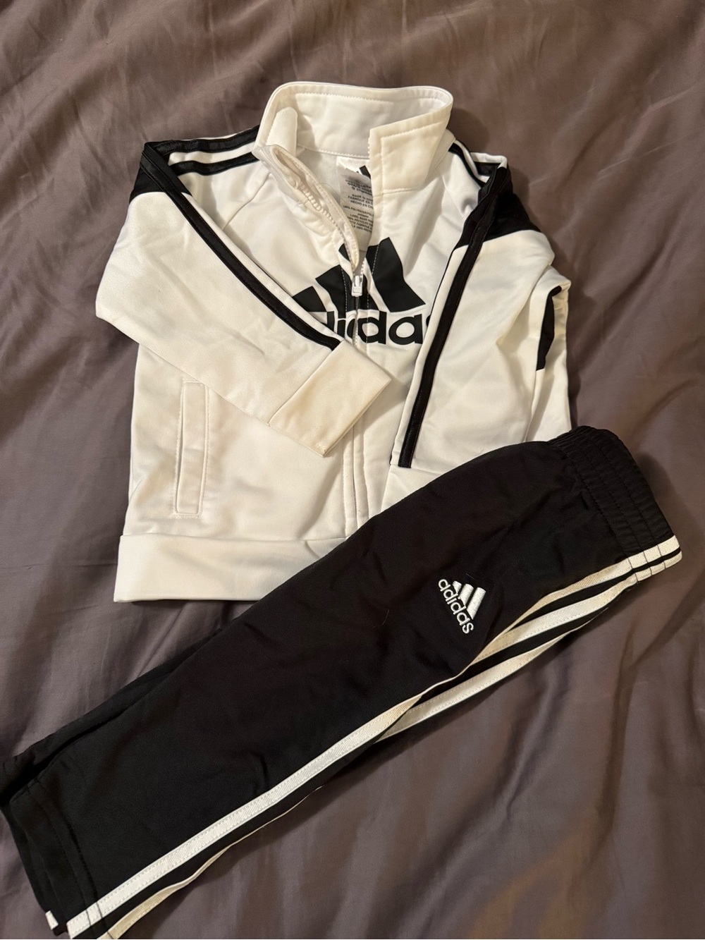 Adidas Baby Black & White Track Jacket and Pants Set size 9 months